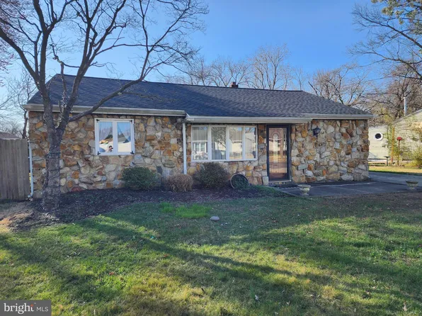 416 Holly Ave, Gloucester City, NJ 08030