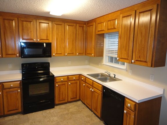 2nd image of 1613 Middle Ridge Dr