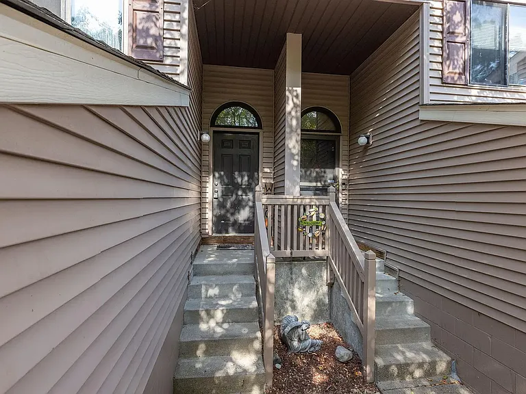 105B South Dr — Photo 3