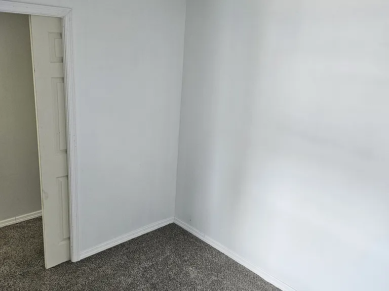 1231 E Pine St — Photo 5