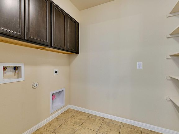 2nd image of 18421 Tallgrass Prairie Dr
