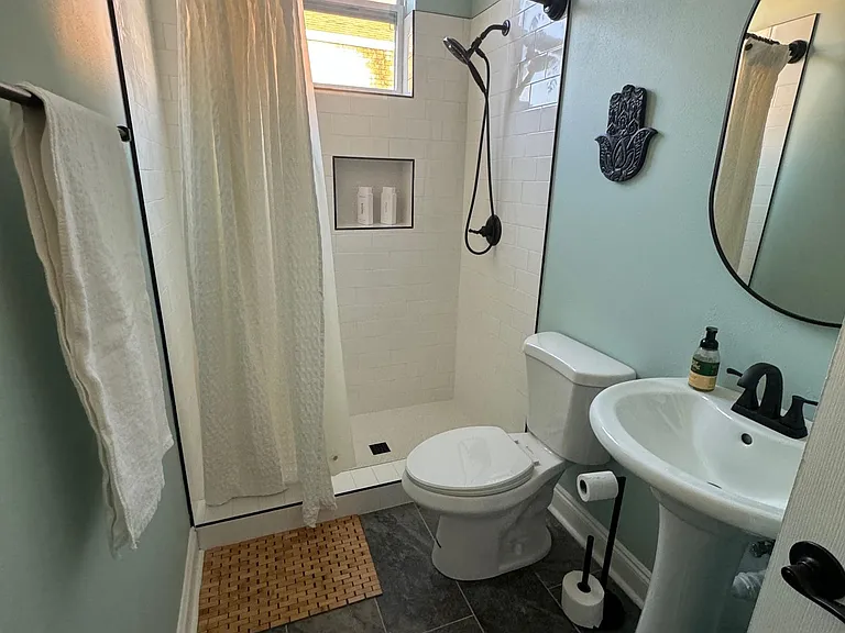 BATH 1 - WALK-IN SHOWER