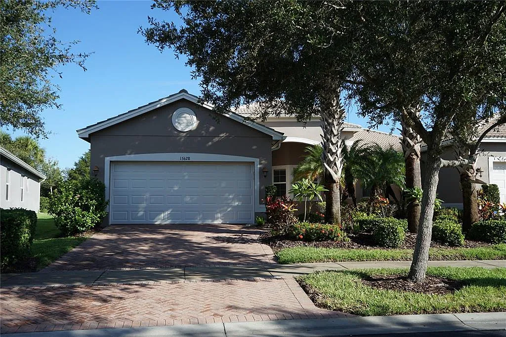 2 bed, 2.0 bath, 1747 sqft, $2,200 — Photo 1