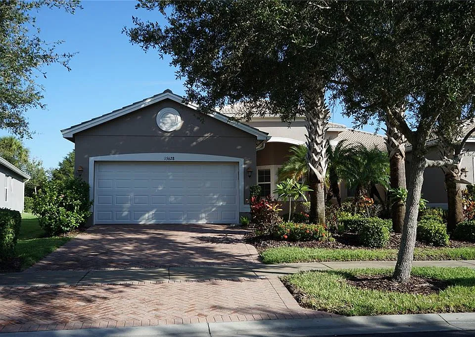 15628 Aurora Lake Cir