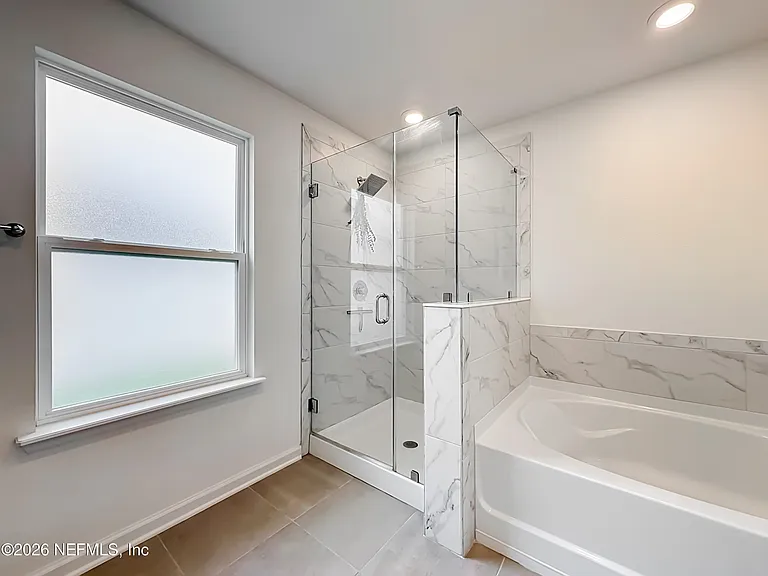 826 Flach Dr — Photo 18