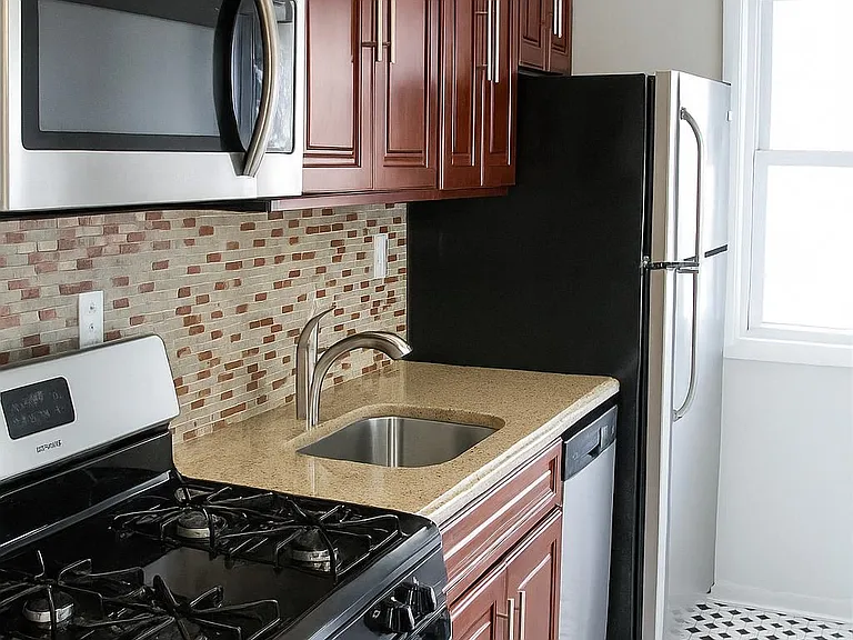 509 Washington St #4 — Photo 1