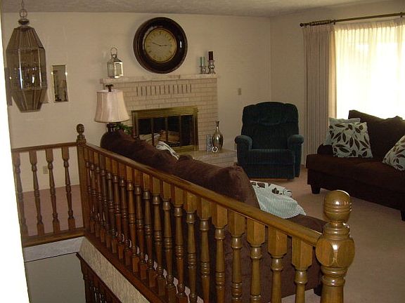 3rd image of 990 Westwood Dr