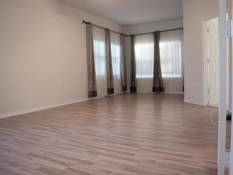 10817 Thames Vista Ct — Photo 19