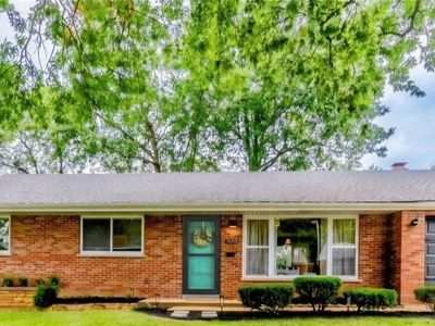 1015 Chartres Ave, Saint Louis, MO, 63132