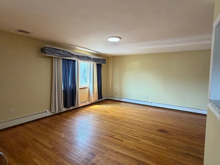 263 Commack Rd #1 — Photo 3