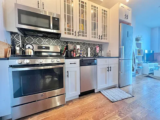 Rented by Doorway NYC, LLC | media 7