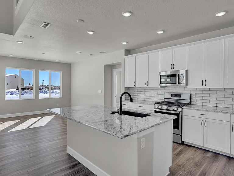 2023 Peak Prairie Ln — Photo 5