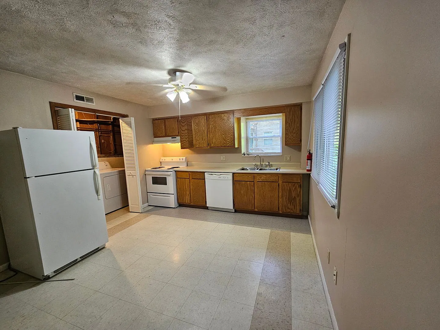 353 Gilmore Street — Photo 4
