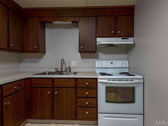 5th image of 206 W Maple Ave APT Ll1