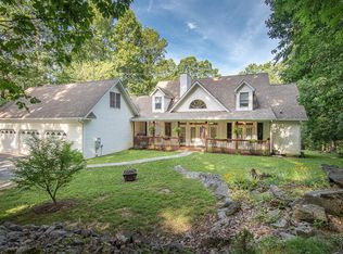 1140 Lees Gap Rd, Fincastle, VA 24090