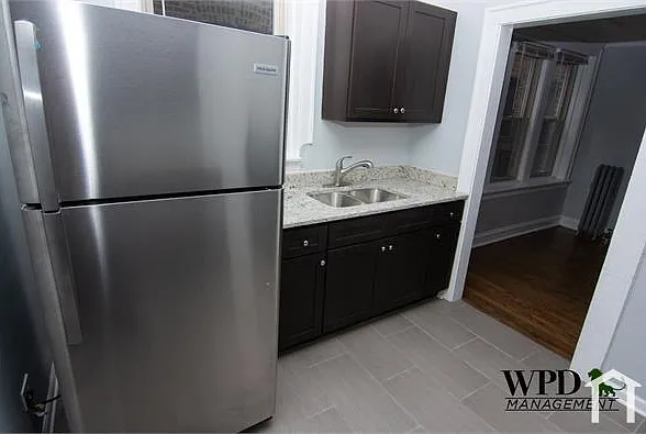 2 bed, $1,686 — Photo 2