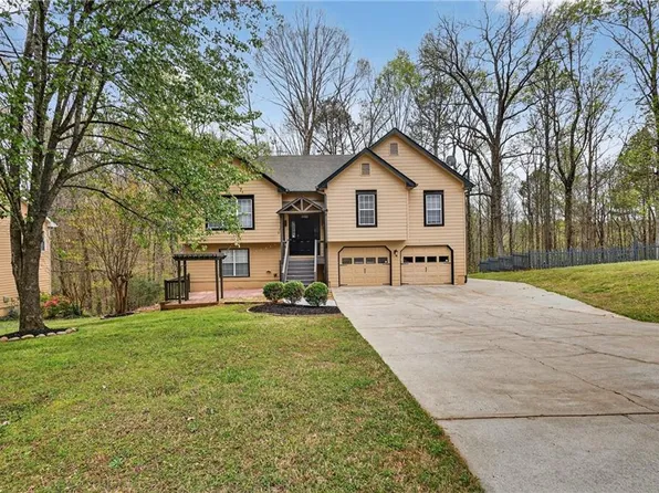 5423 Sugarmill Dr, Flowery Branch, GA 30542
