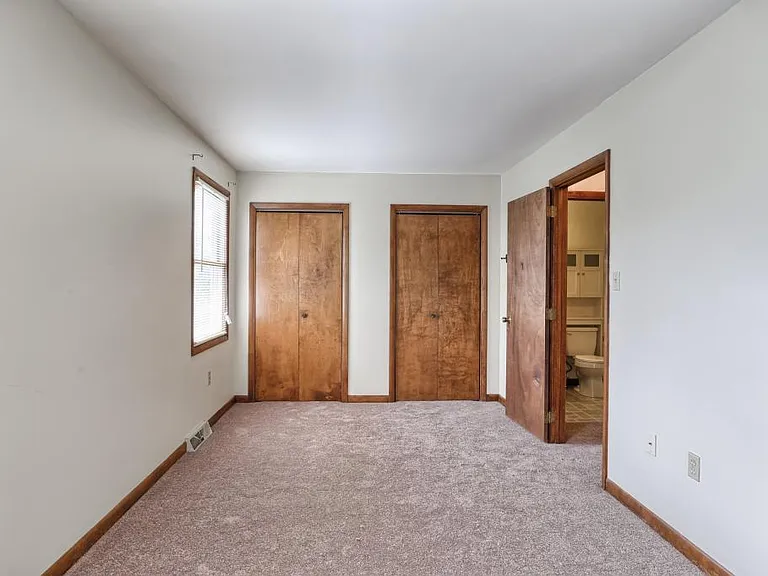 32 Forest Cir — Photo 8