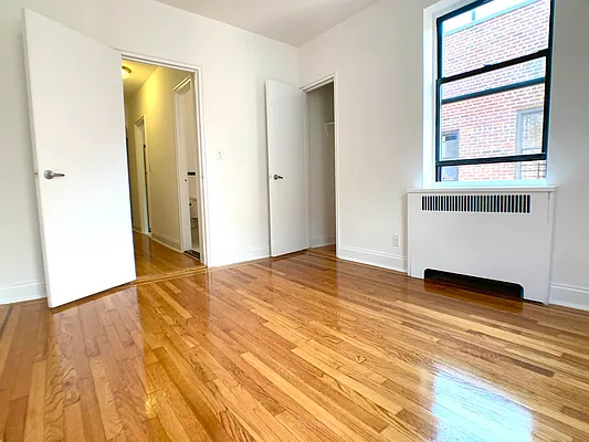 Rented by R New York | media 10