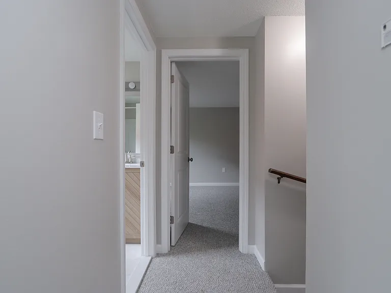 76 Meadow St #D — Photo 16
