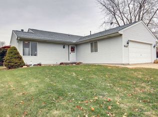 2802 Rachel Rd, Champaign, IL 61822
