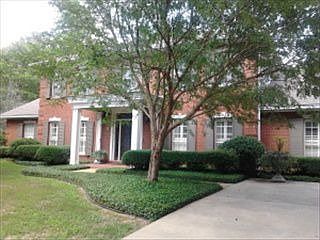 2nd image of 2505 Dogwood Dr