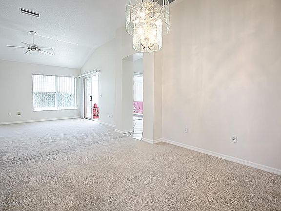5th image of 609 San Pedro Dr
