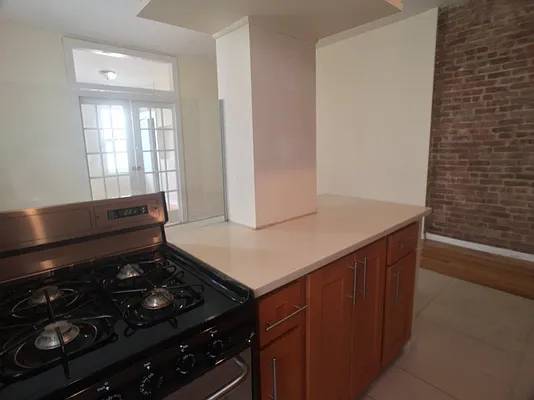 Rented by Bohemia Realty Group | media 4