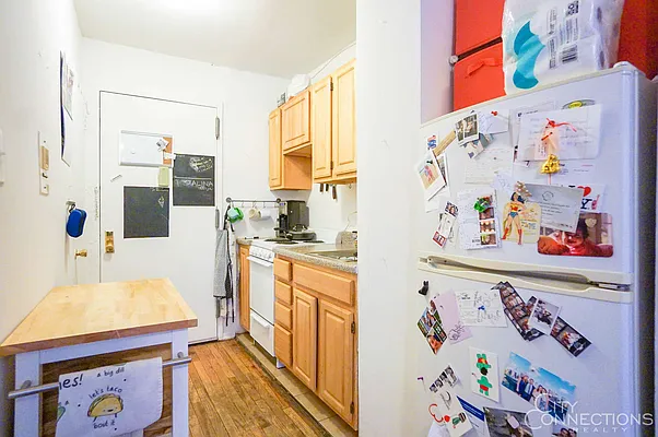 Rented by City Connections Realty | media 9