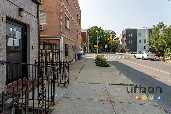 Rented by Urban Pads | media 23