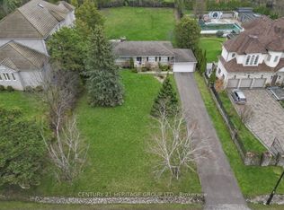 19 Oakbank Rd, Vaughan, ON L4J 2B8