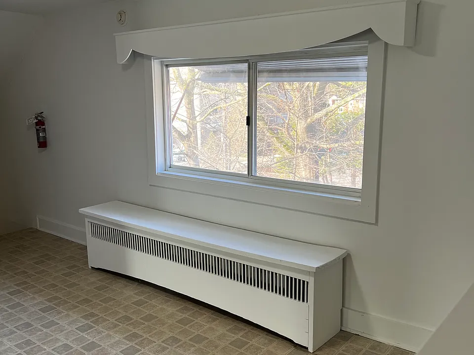 Kitchen/dining room area