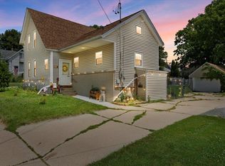 504 1st St, Hartford, WI 53027