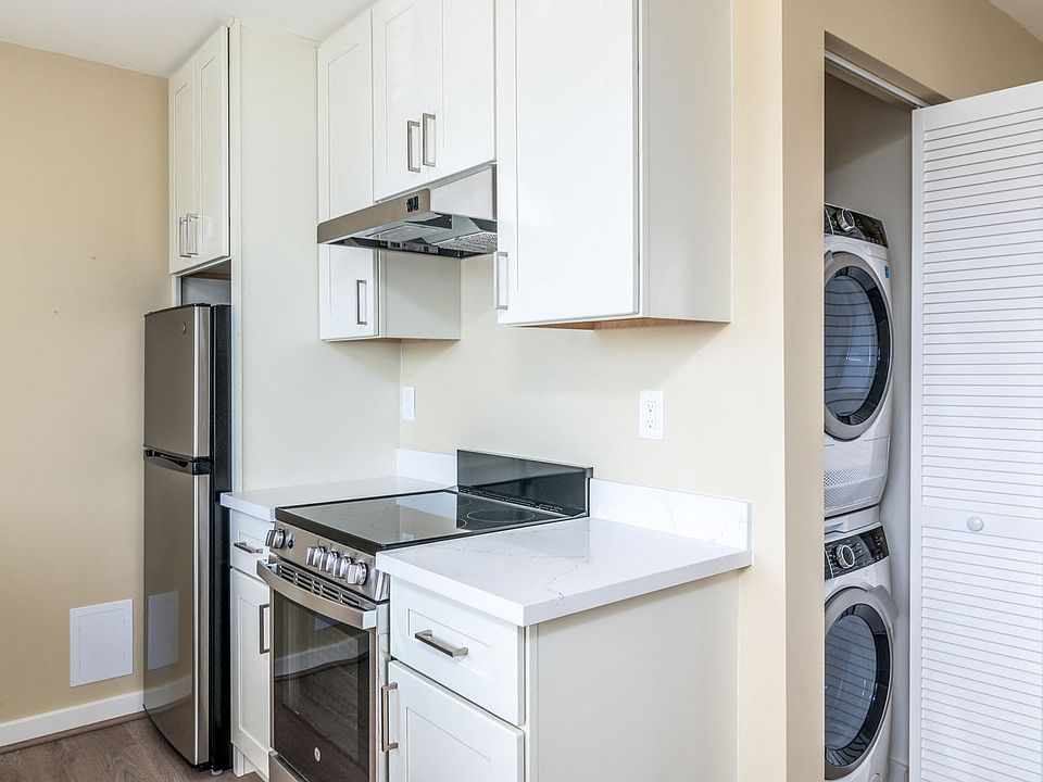 1st image of 2240 Larkin St APT 104
