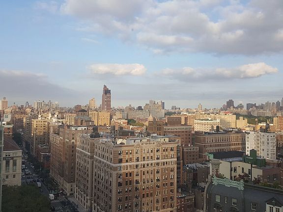2nd image of 201 W 70th St APT 25B