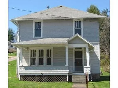 20 Madison St photo 1