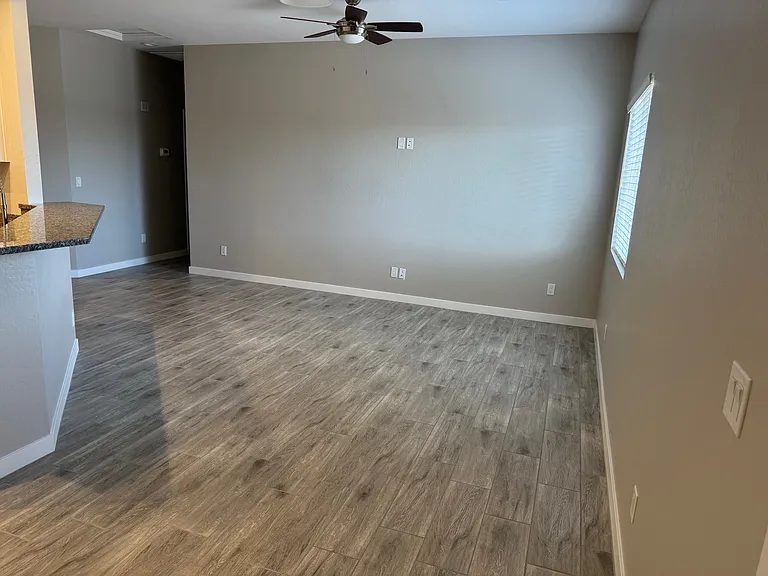 13271 S Lilac Cir #6085 — Photo 2