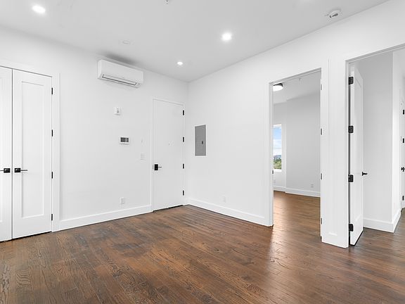 4th image of 268 Hoboken Ave #10