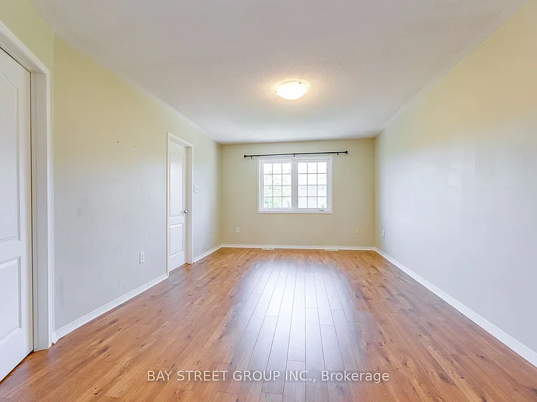 2413 Whistling Springs Cres — Photo 22