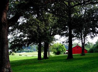 202 Rr 1, Springerton, IL 62887