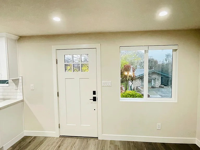 823 Golf Club Cir — Photo 25