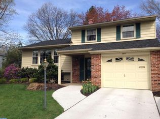 3 Firethorne Rd, Cherry Hill, NJ 08003