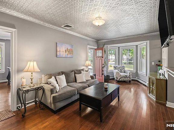 3rd image of 53 Columbus Drive