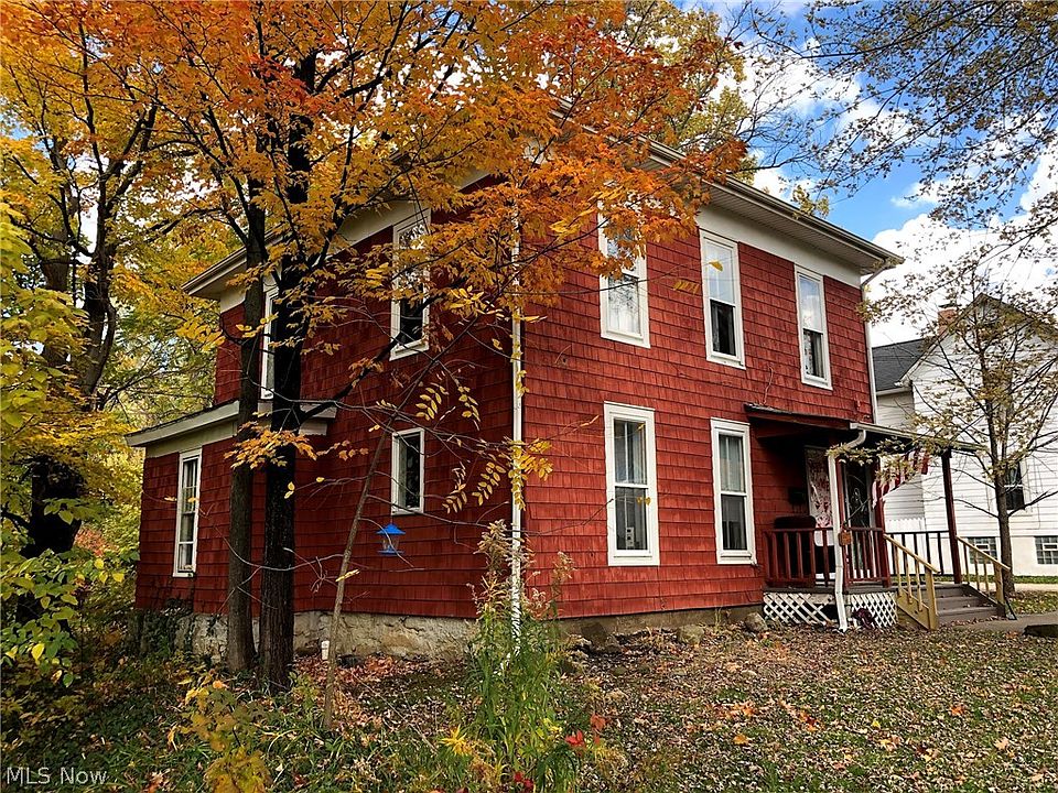 124 Center St, Chardon, OH 44024 Zillow