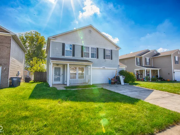 1430 Dowell St, Greenwood, IN 46143