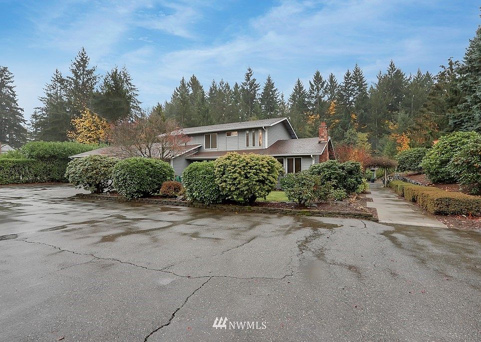 This home has it all! 4 bedrooms ~ office or 5th bedroom on main level ~ Bonus Room ~ 34 x 28 attached SHOP with passthrough door ~ In-ground pool and spa ~ RV Parking ~ perfectly appointed on 2.71 Acres with R6 zoning!