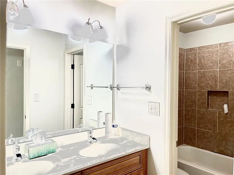 2620 Village Chase Dr — Photo 15