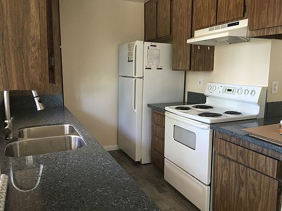 3rd image of 4253 Central Ave Unit 4