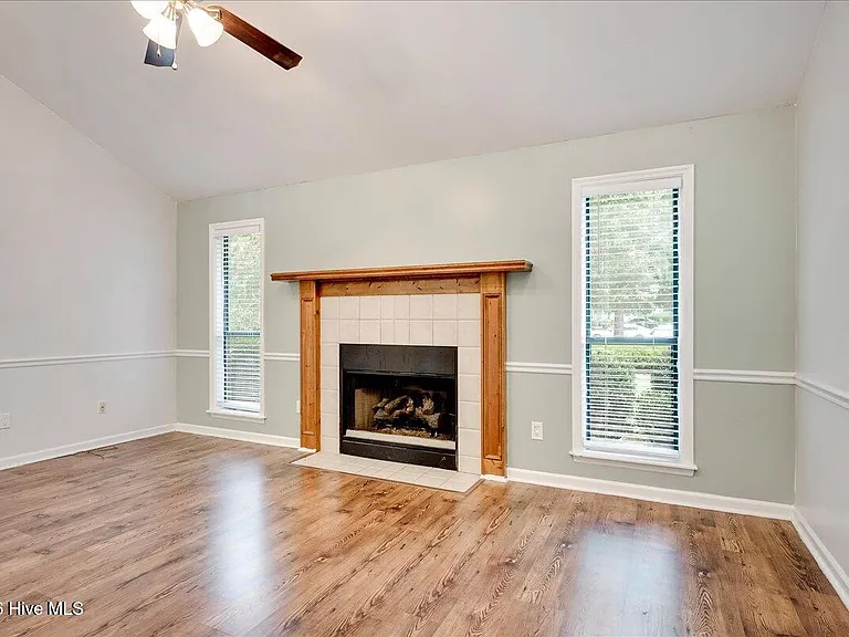 3101 Bobcat Ct — Photo 4