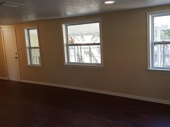 3rd image of 30137 Orange Ave
